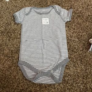 Burt’s Bees Baby Gray Stripped Onesie - Size 0-3 Months